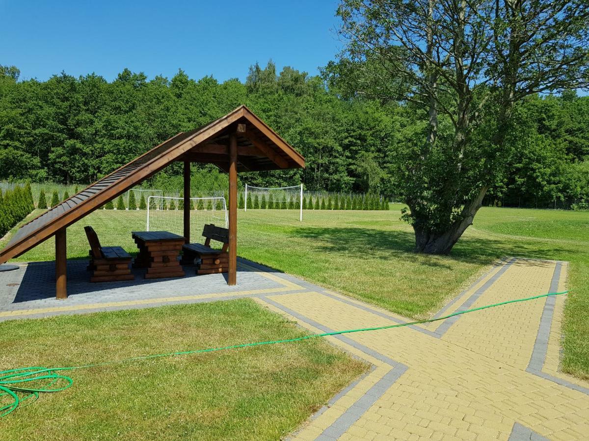 Atlanta Domki I Apartamenty 尤斯托尼莫斯基 外观 照片