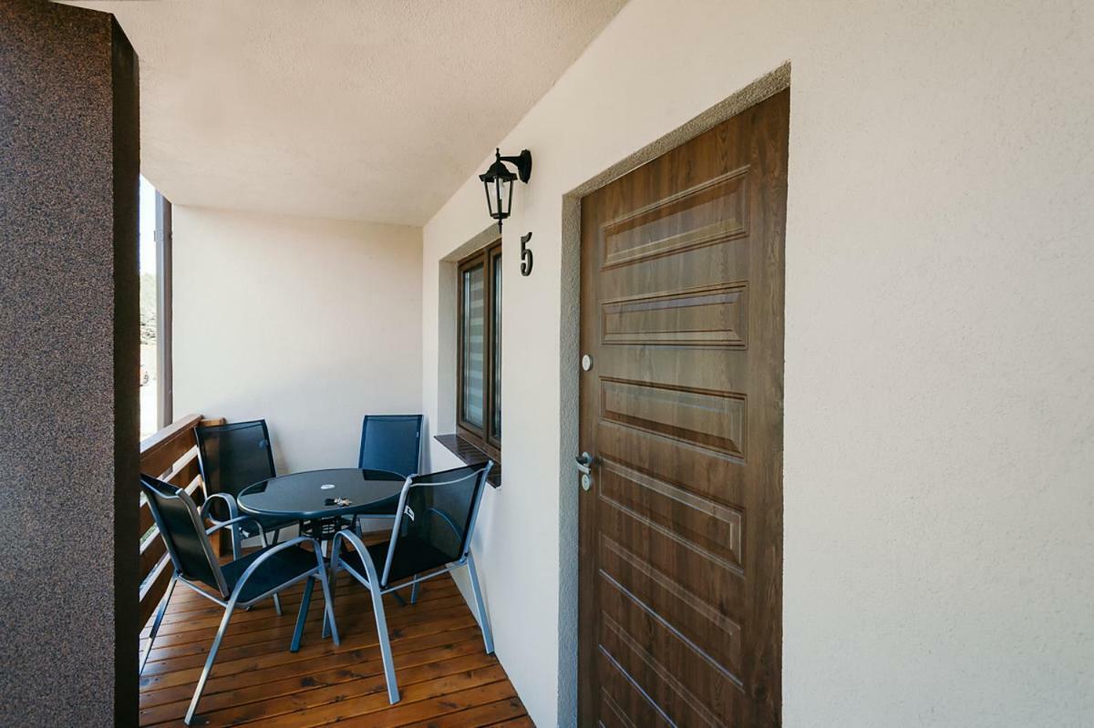 Atlanta Domki I Apartamenty 尤斯托尼莫斯基 外观 照片